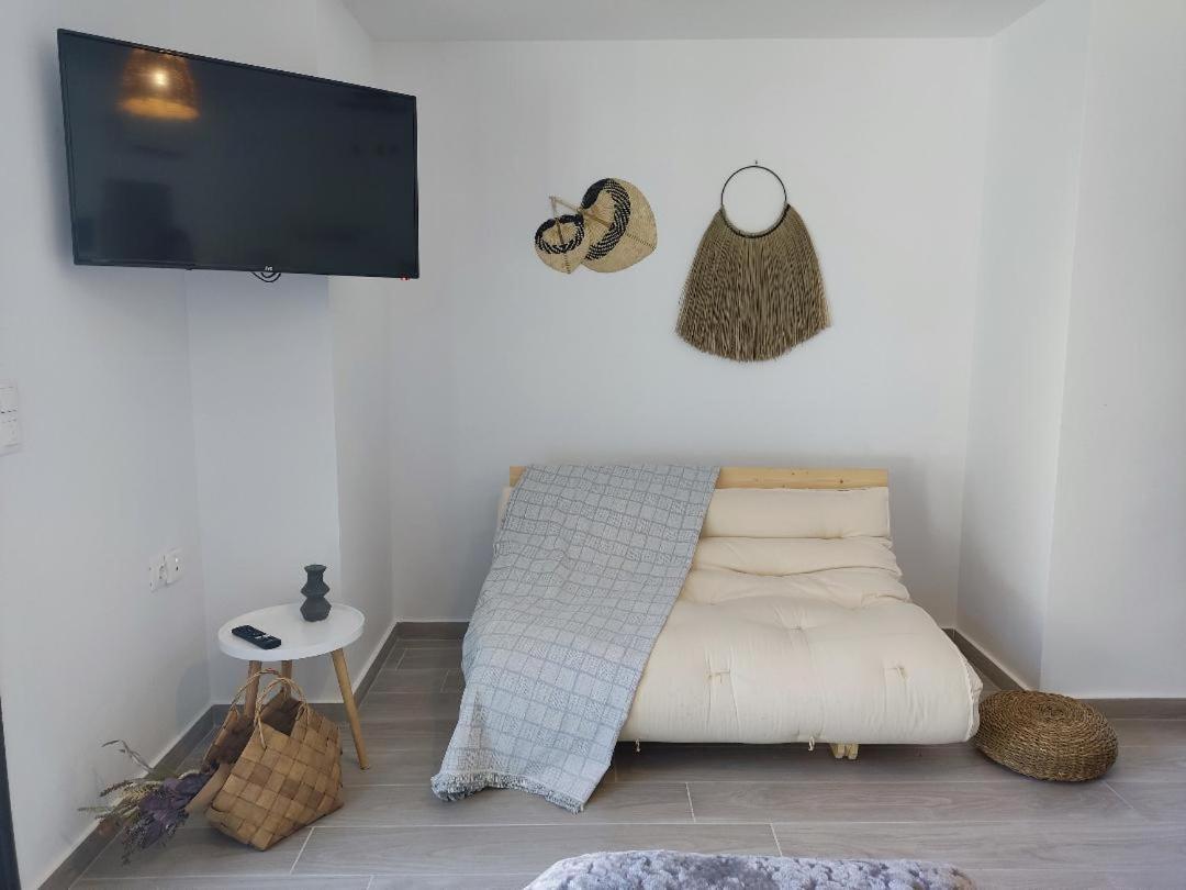 Callas Cosy Studios Lalyssos Eksteriør billede